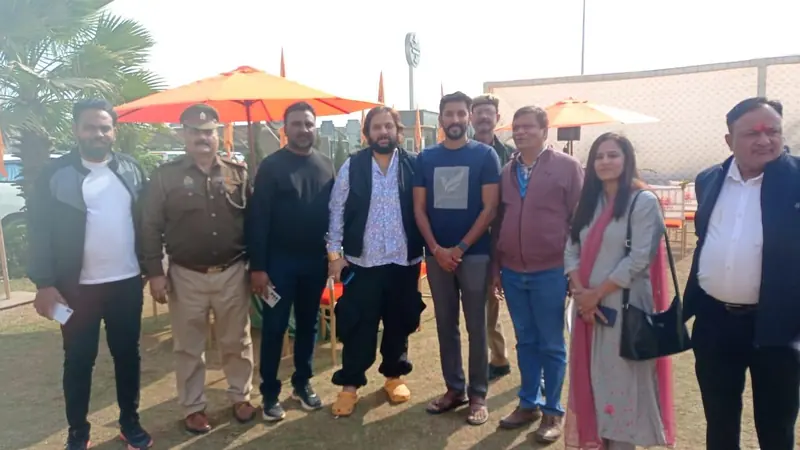 A group photograph taken outdoors
